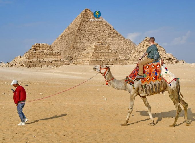 Tour To Saqqara & Dahshur and Meiduom Pyramids From Cairo